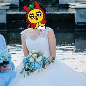 Dress size 4/6 Ballgown wedding dress for sale